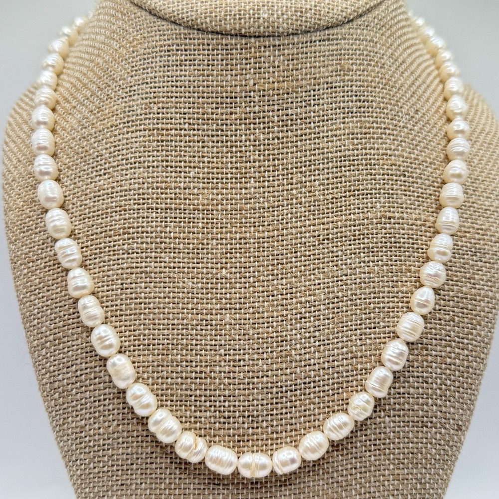 Baroque Freshwater White Ridged Pearl Handknotted‎ Single Strand 17" Necklace